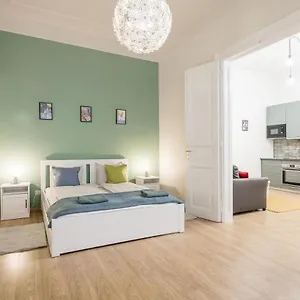 https://stylish-central-2br-apartment.inbudapesthotels.com