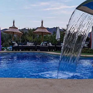https://villa-adelina.es-andalucia.com